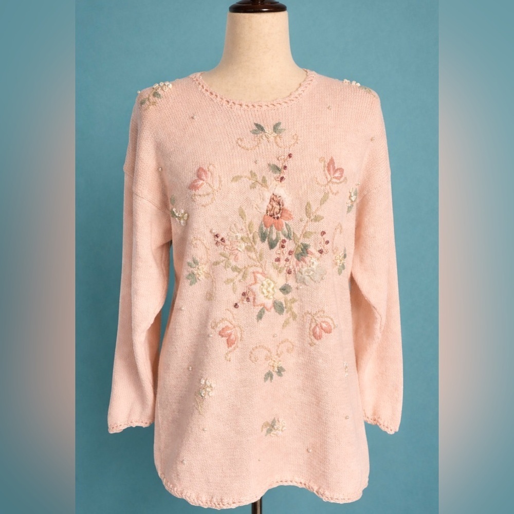 Vintage embroidered sweater-Grandma Cottagecore floral pink crewneck. M
